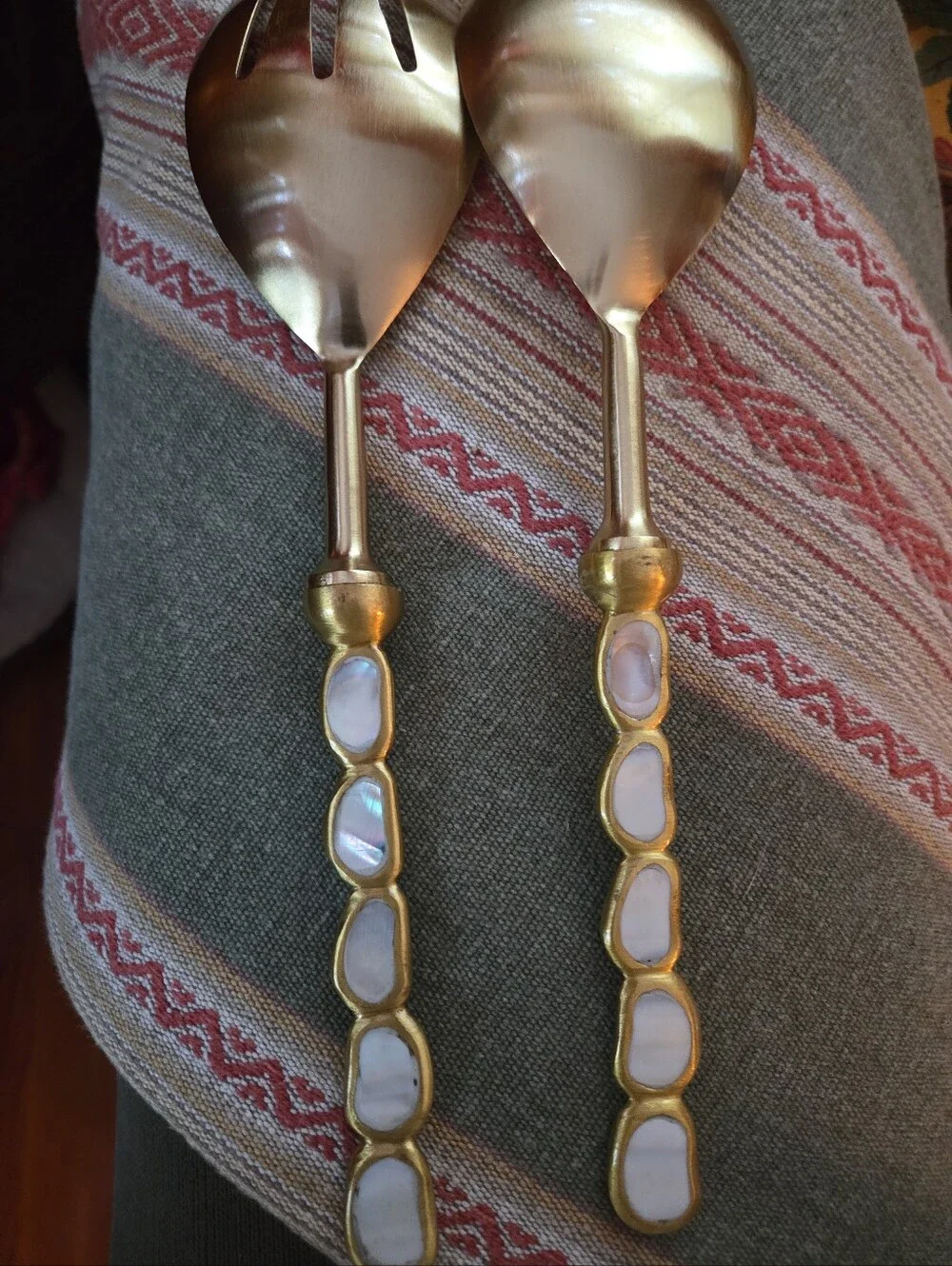 Keshi Mother Of Pearl Serving Set